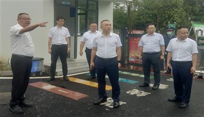 遂寧興業(yè)集團(tuán)召開“問題大排查、作風(fēng)大整治、工作大提升”專項(xiàng)行動(dòng)現(xiàn)場推進(jìn)會